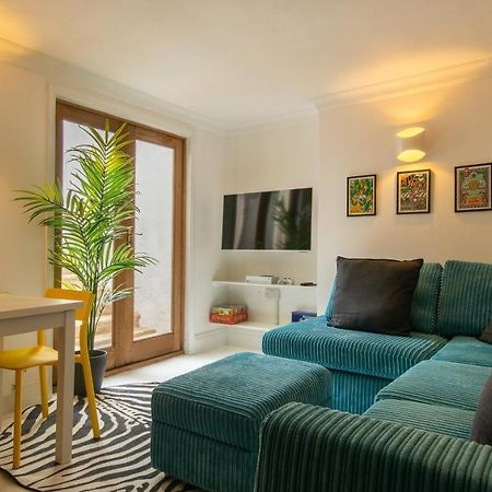 -Newly Refurbished- Stylish Apartment 5 Minutes From Station W Garden ブライトン エクステリア 写真